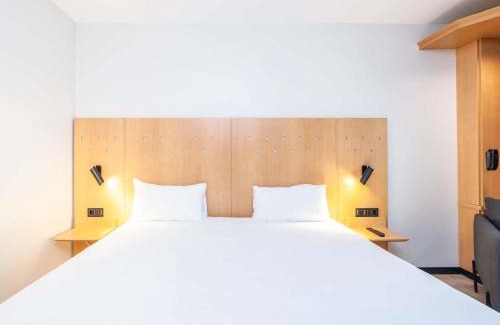 Alcalá de Henares Hotel | Ibis Alcala de Henares La Garena