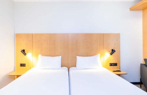 Alcalá de Henares Hotel | Ibis Alcala de Henares La Garena