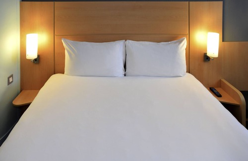 Little Hay Hotel | ibis Birmingham International Airport – NEC
