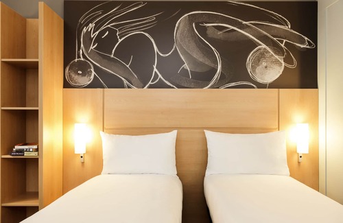 Little Hay Hotel | ibis Birmingham International Airport – NEC
