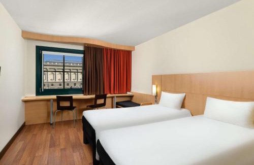 Terezvaros Hotel | Ibis Budapest Heroes Square
