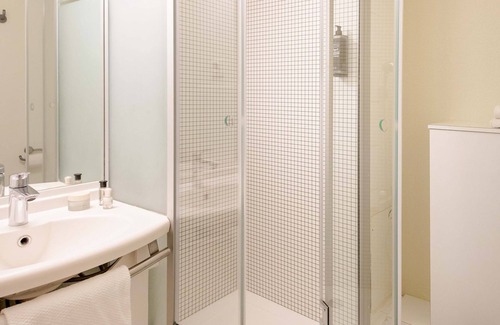 Aubagne Hotel | ibis budget Aubagne Les Paluds Agora