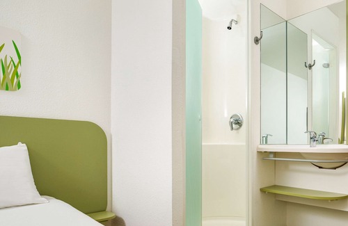 Atlantic Wharf Hotel | ibis budget Cardiff Centre