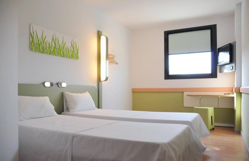 Fontajau Casa | ibis budget Girona Costa Brava