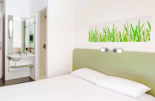 London Borough of Hounslow Hotel | ibis budget London Hounslow