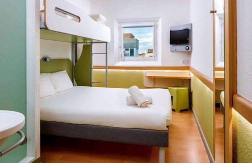 London Borough of Hounslow Hotel | ibis budget London Hounslow