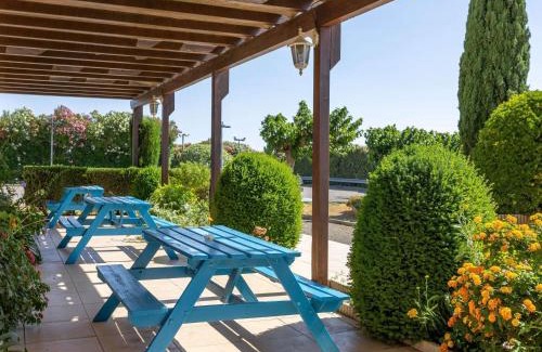 La Coupe Hotel | ibis budget Narbonne Sud A9/A61