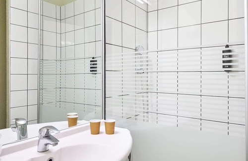 Aubervilliers Hotel | ibis budget Paris Aubervilliers