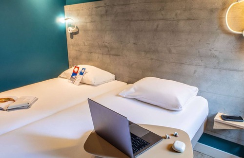 Clichy Hotel | ibis budget Paris Clichy Mairie