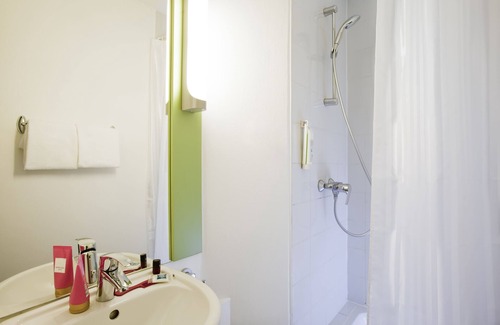 Pontault-Combault Hotel | ibis budget Pontault Combault RN4 Marne la Vallée