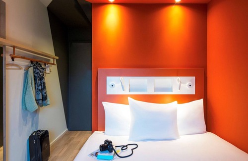 Zestienhoven Hotel | ibis budget Rotterdam The Hague Airport