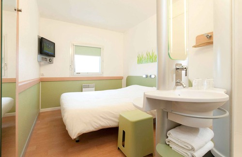 Saint-Quentin Hotel | ibis budget Saint-Quentin Centre Gare