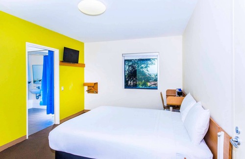 Sydney Olympic Park Hotel | ibis budget Sydney Olympic Park
