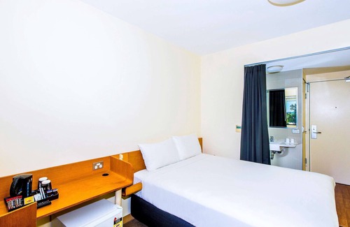 Sydney Olympic Park Hotel | ibis budget Sydney Olympic Park