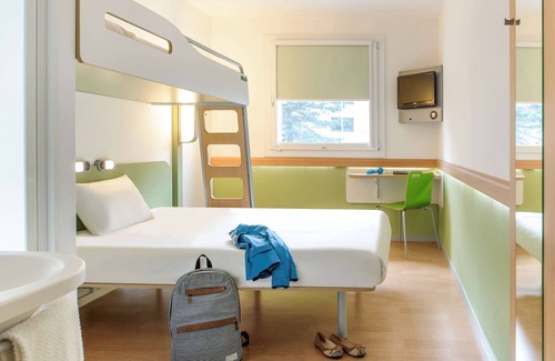 Velizy-Villacoublay Hotel | ibis budget Vélizy