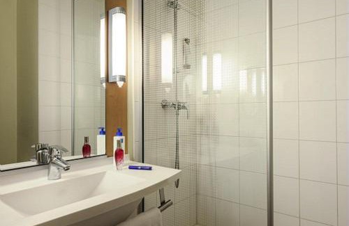 Royallieu Pompidou Hotel | ibis Compiegne