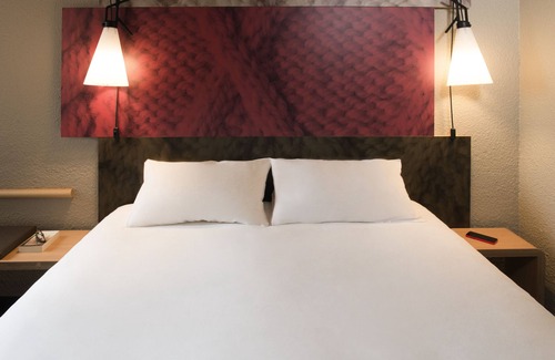 Docklands Hotel | ibis London Excel Docklands
