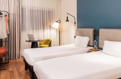 Barajas Hotel | ibis Madrid Aeropuerto Barajas
