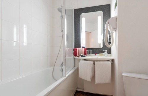 Saint Nicolas - Charles III - Ville vieille - Trois Maisons - Leopold Hotel | ibis Nancy Centre Gare et Congres