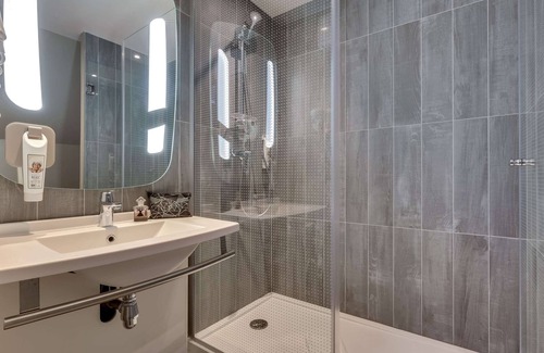 Rueil-Malmaison Hotel | ibis Rueil-Malmaison Centre