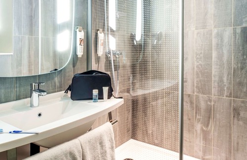 Rueil-Malmaison Hotel | ibis Rueil-Malmaison Centre