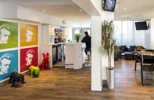 Riou - Petit Juas - Av de Grasse Hotel | ibis Styles Cannes Le Cannet