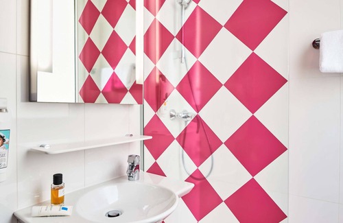 14th Arrondissement Hotel | ibis Styles Paris Alésia Montparnasse