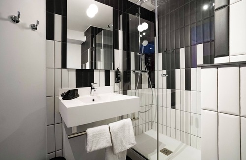 Issy-les-Moulineaux Hotel | ibis Styles Paris Porte de Versailles - Mairie d'Issy