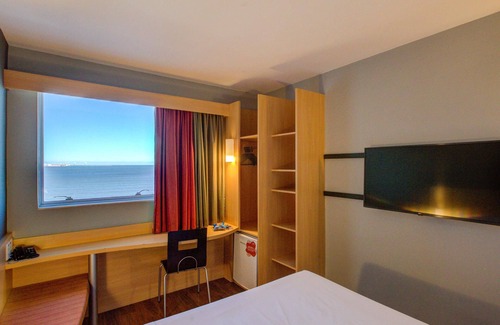 Jardim da Penha Hotel | ibis Vitoria Praia de Camburi