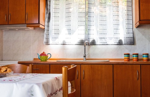 Kremasti Casa | Ibiscus Cottage in Paradisi near the Beach