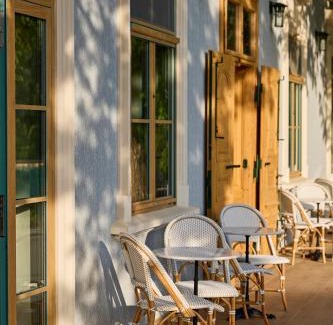 Monoszlo Cama Y Desayuno | Icce Borbirtok - Wine, Dine & Rest