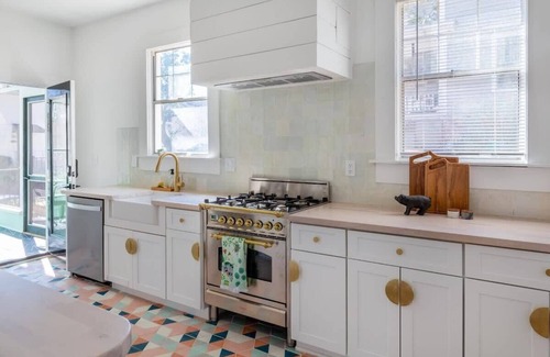 Inman Park Apartamento | Ice Cream Shop by Minty Living