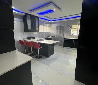 Standerton Casa | Icebolethu Guest House