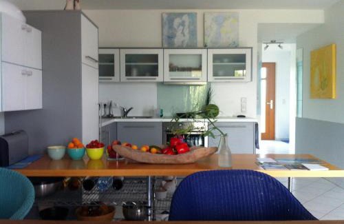Neuendorf Apartamento | Ich kenne ein Haus am Meer