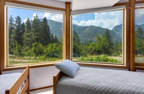 Leavenworth Casa | Icicle View