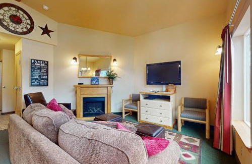 Downtown Leavenworth Apartamento | Icicle Village Resort Condo #407