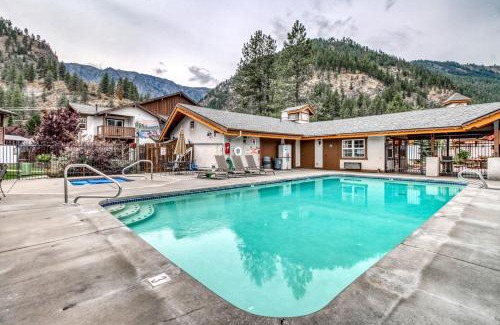 Downtown Leavenworth Apartamento | Icicle Village Resort Condos #407 & #408
