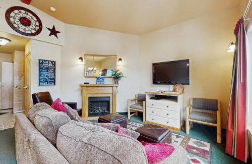 Downtown Leavenworth Apartamento | Icicle Village Resort Condos #407 & #408