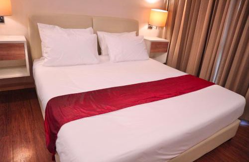 Asoke Hotel | ICON NARINDRA SUITES HOTEL Sukhumvit Bangkok Thailand 50sqm to 90sqm Rooms & FREE Minibar