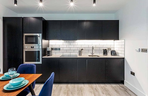 East Acton Apartamento | Icon Tower Flat IX