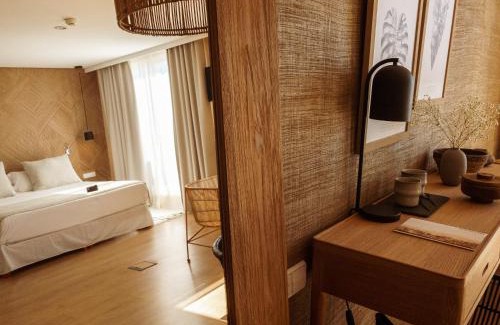 Manacor Hotel | ICON Valparaiso - Adults Only