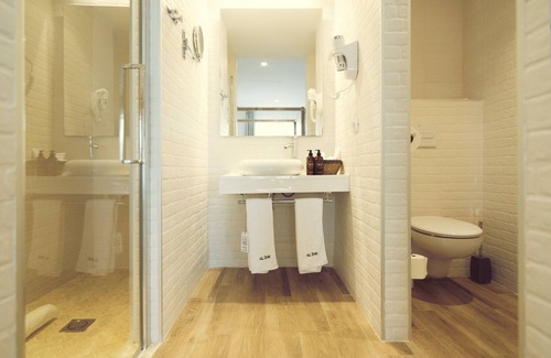 Manacor Hotel | ICON Valparaiso - Adults Only
