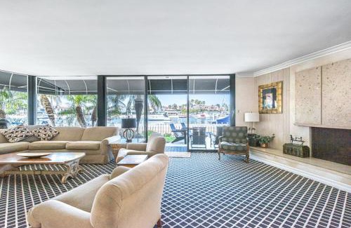 Balboa Island Casa | Iconic 4Br Bayfront Home W Unmatched Indooroutdoor Living By Beachview Rentals