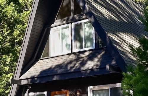 Cedar Glen Casa | Iconic A-Frame Lake+Forest Views @trinityaframela