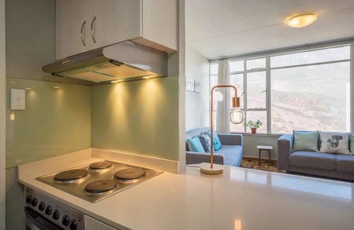 Cape Town City Centre Apartamento | ¡Arquitectura icónica con vistas panorámicas a la montaña!