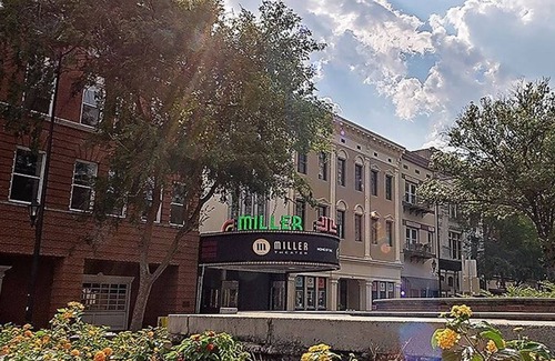 Downtown Alquiler De Eote | Iconic Augusta Paddle Boat "The General"