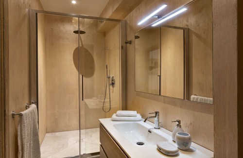Abbiadori Cama Y Desayuno | Iconic Luxury Suite