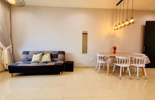 Kampung Sungai Nibong Apartamento | Iconic Regency Seaview Homestay with Rooftop Pool