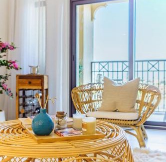 Umm Suqeim 3 Apartamento | Iconic Views Apt With Balcony Close to the Beach
