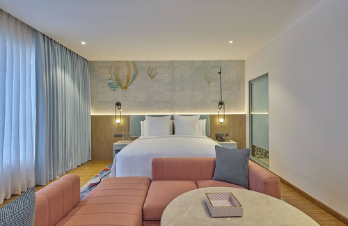 Vile Parle East Hotel | ICONIQA Mumbai International Airport